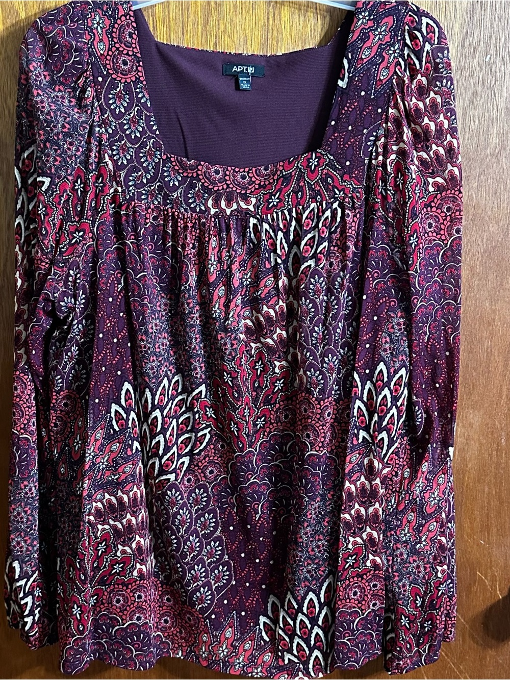 APT. 9 Women's Burgundy Paisley Long-Sleeve Blouse